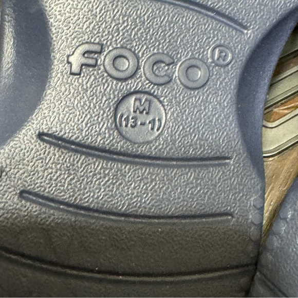 ❤️4 for $20❤️ Youth New England Patriots FOCO Sunnyً Day Clogs Medium 31-1 - Picture 7 of 9